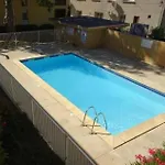 A Deux Pas Des Remparts